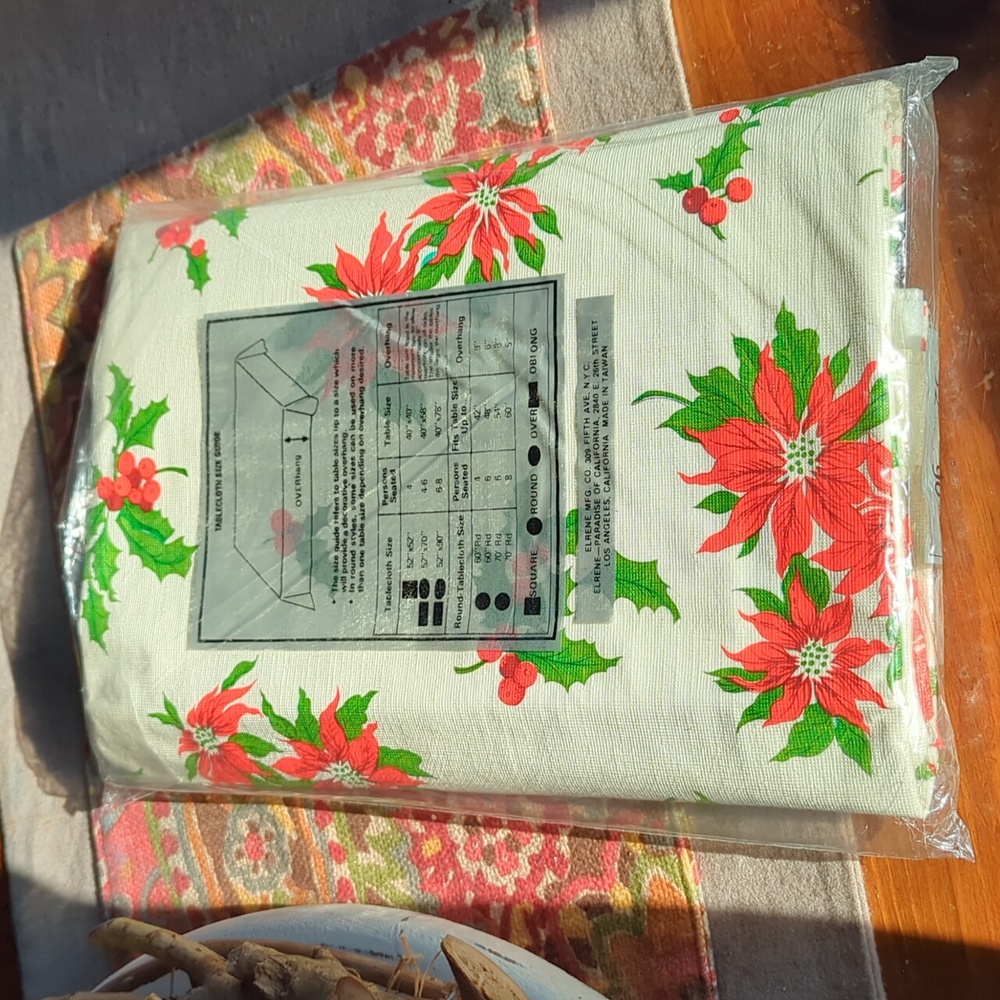 VINTAGE Poinsettia and Holly Berry  Tablecloth 52"x90"